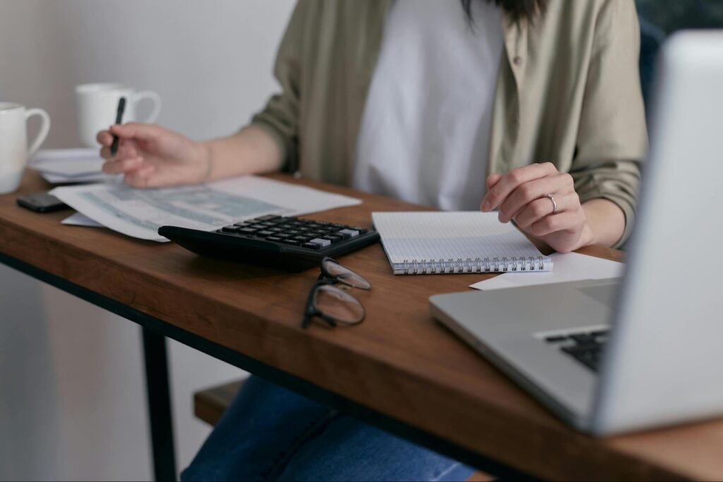 1732643934-ReadytoMasterYourBudget-ConsiderThese19PersonalTipsontheBestTimeforPlanningandForecasting